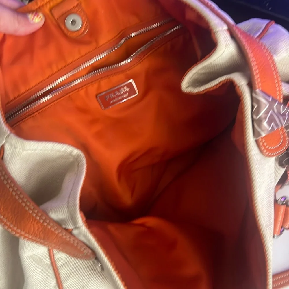 🛑 1 hour sale. Prada, large shoulder bag, UIGC, comes with Authenticity cards - Picture 5 of 17